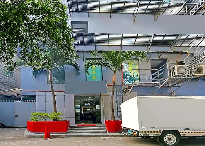 Loveness Apartelle 2* Manila